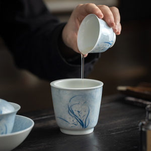 白瓷染蓝手绘兰花建水家用陶瓷茶洗茶渣斗废水缸干泡水盂茶道配件