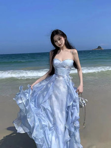 渡假旅游连衣裙夏季裙子三亚海边沙滩海滩长裙女吊带蓝色收腰纱潮