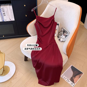 高级感醋酸缎面吊带裙风情万种红色连衣裙夏大码胖mm法式气质长裙