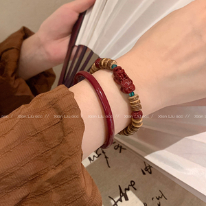 新中式椰壳红色貔貅串珠手链女小众设计感玻璃手镯复古气质手饰品