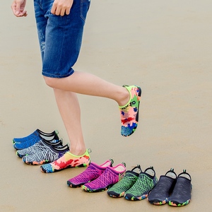 弹力布旅行便携沙滩鞋去度假赤足贴肤软鞋拖鞋女室外夏防滑洞洞鞋