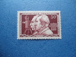 外国电影人物邮票 电影发明人卢米埃兄弟发明60周年1955年 法国