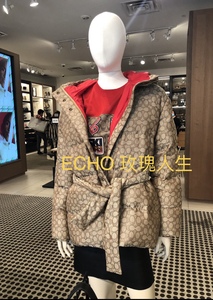 美国代购Coach/蔻驰 女士经典时尚棕色C带帽辑宽纹羽绒服美国直邮