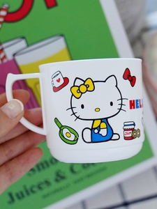 日本hello kitty儿童防摔水杯漱口杯220ml喝水杯带手柄洗漱刷牙杯