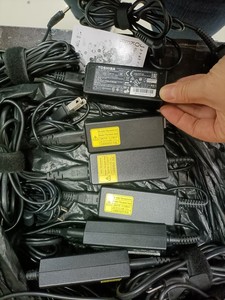 东芝Toshiba Z30 Z40 Z50笔记本电脑原装电源适配器电源