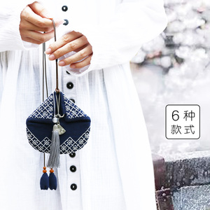刺绣diy中国风特色礼物手工自绣包布艺缝制饭团口金刺子绣材料包