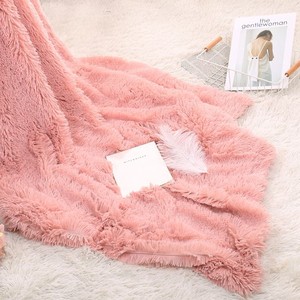 粉色毛毯长毛绒拍照道具盖毯椅子装饰毯子毛毛沙发毯白色ins摄影