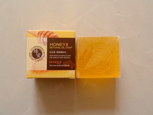 满20元发货蜂蜜皂正品洗脸精油天然洁面蜜桃纯香皂面部狐臭手工皂