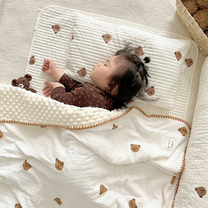 韩国四季安抚双层纱加豆豆绒毯双面薄纱布毯子宝宝午睡吸湿休闲毯