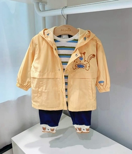 韩版中小童装 小云朵2022秋款小雨伞 男童宝 黄色尖尖帽风衣外套