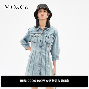 MOCO春秋季收腰镭射logo拼接牛仔连衣裙小妖精裙摩安珂