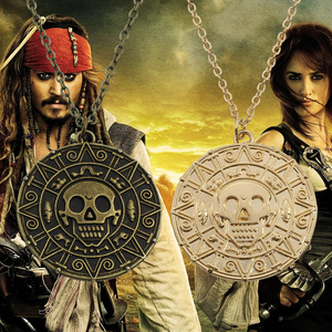 加勒比海盗阿兹特克金币项链男电影周边饰品骷髅头吊坠毛衣链挂件