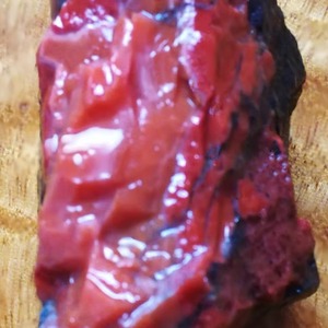 稀缺阿东寨黑皮天然保山南红玛瑙原石手把件料锦红胶质感强无优化