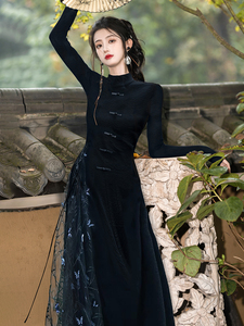 新中式日常长袖黑色礼服晚装年轻款少女2024新款设计感连衣裙长裙