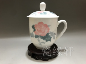 湖南醴陵釉下五彩瓷 群力90年代生产手绘红芙蓉老板杯家庭实用