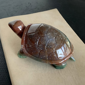 阿拉善玛瑙乌龟摆件天然原石手工雕刻金钱龟家居办公金龟子实物