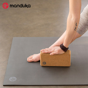 现货Manduka 薄款软木塞瑜伽砖环保可再生高密度瑜伽辅具软木砖