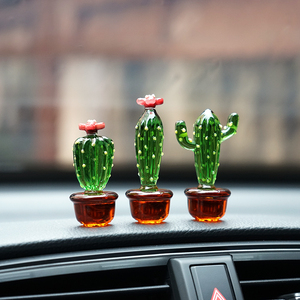 迷你玻璃植物汽车小摆件车内中控台绿植仙人掌可爱手工琉璃装饰品