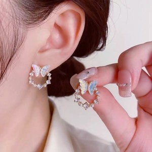 S925银针圆圈蝴蝶耳钉女设计感白色珍珠高级感茶系温柔耳环耳饰品