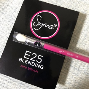 美国Sigma E25 E65 E05 专业长杆眼影刷 鼻影 遮瑕 眼线化妆刷