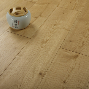 白橡木原木本色木蜡油浅色简约风格隐形油平面拉丝室内纯实木地板