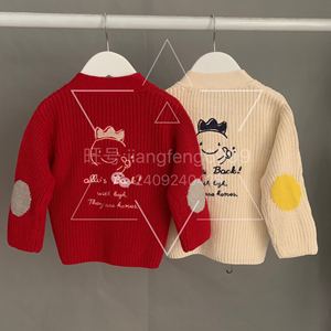 韩国男孩女孩原单中小童男女宝红白色v领刺绣外套开衫毛衣针织衫
