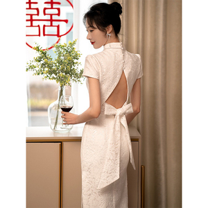 白色中式敬酒服新娘夏季改良旗袍年轻款婚纱订婚礼服轻奢小众高端