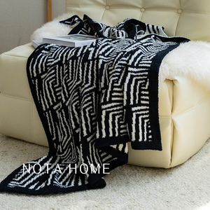 侘寂风沙发毯轻奢高级感空调毯现代简约毛毯黑白条纹午睡毯小毯子