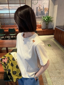 韩国东大门女装春季甜美简约柔软舒适刺绣可爱狗狗米色短袖T恤
