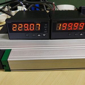 注塑机电子尺数显表 5位显示控制器 长度厚度上限下限报警控制器