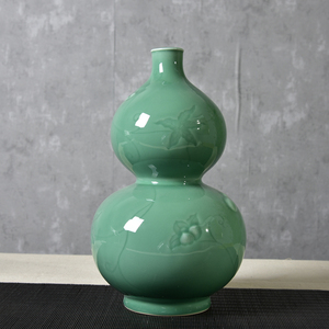龙泉青瓷刻花葫芦瓶陶瓷工艺品摆件样板间装饰中式大花瓶精致创意