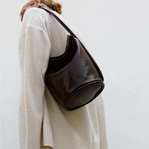 国内现货韩国正品代购设计师品牌yeomim轻便水桶包休闲单肩包欧美