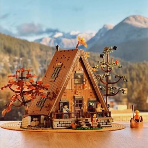 森林木屋A型树屋模型房子别墅小屋女生拼装积木玩具益智男孩礼物