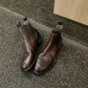 切尔西靴秋冬棕色真皮复古做旧褶皱靴子炸街小短靴厚底烟筒马丁靴