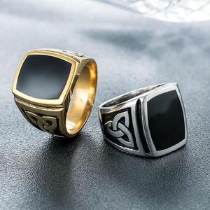 复古时尚个性三角滴油黑色金银男士钛钢戒指朋克潮流简约指环气质