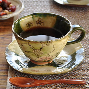 日本制濑户烧咖啡杯带托盘整套杯红茶杯陶瓷杯樱花杯土物陶瓷茶杯