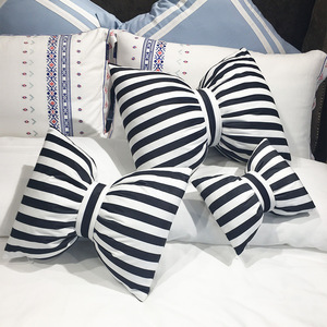日本franc同款经典黑白条纹毛球蝴蝶结汽车头枕腰枕抱枕靠垫靠枕