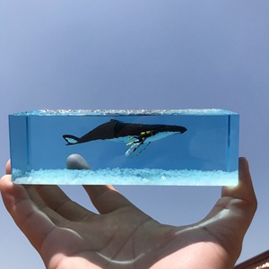 海洋鲸鱼树脂摆件座头鲸滴胶工艺现代家居车载装饰品创意生日礼物