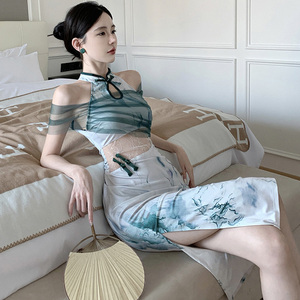 新中式性感旗袍年轻款少女气质高端设计感镂空收腰显瘦印花连衣裙