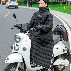 新款两用骑车挡风衣女冬季防寒加厚挡风被防水防风反穿电动车棉衣