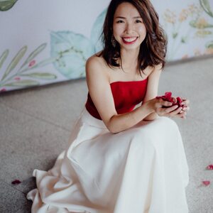 【RUBY】红色抹胸上衣白色半裙两件套简约法式订婚宴轻婚纱礼服敬