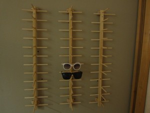墙壁实木眼镜展示架太阳镜陈列道具挂墙实木眼镜展架，厂家直销