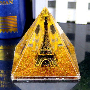 巴黎埃菲尔铁塔入油笔插纪念礼品摆件生日礼物书桌装饰摆台三角形