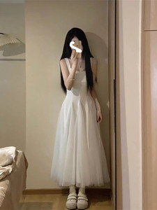 白色吊带连衣裙女2024年夏季网纱蓬蓬仙女裙初恋小白裙领证小礼服
