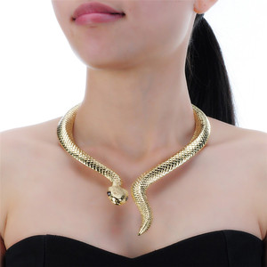 欧美潮流时尚夸张蛇形项链复古合金弹簧项圈项链配饰品金色银色