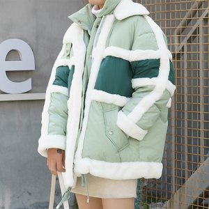 绿色羽绒服2022年新款女韩版宽松90白鸭绒派克服兔毛拼接撞色外套