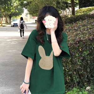 墨绿色兔子印花纯棉短袖学生t恤女夏季韩版圆领宽松显瘦半袖上衣