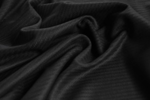 日本进口黑色人字鱼骨纹肌理丝光薄羊毛呢羊毛面料设计师套装布料