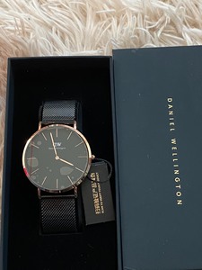 DW男士手表，全新，带包装盒！