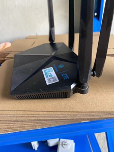 中兴ZXHN E2603 WI-FI6千兆双频路由器，机器八